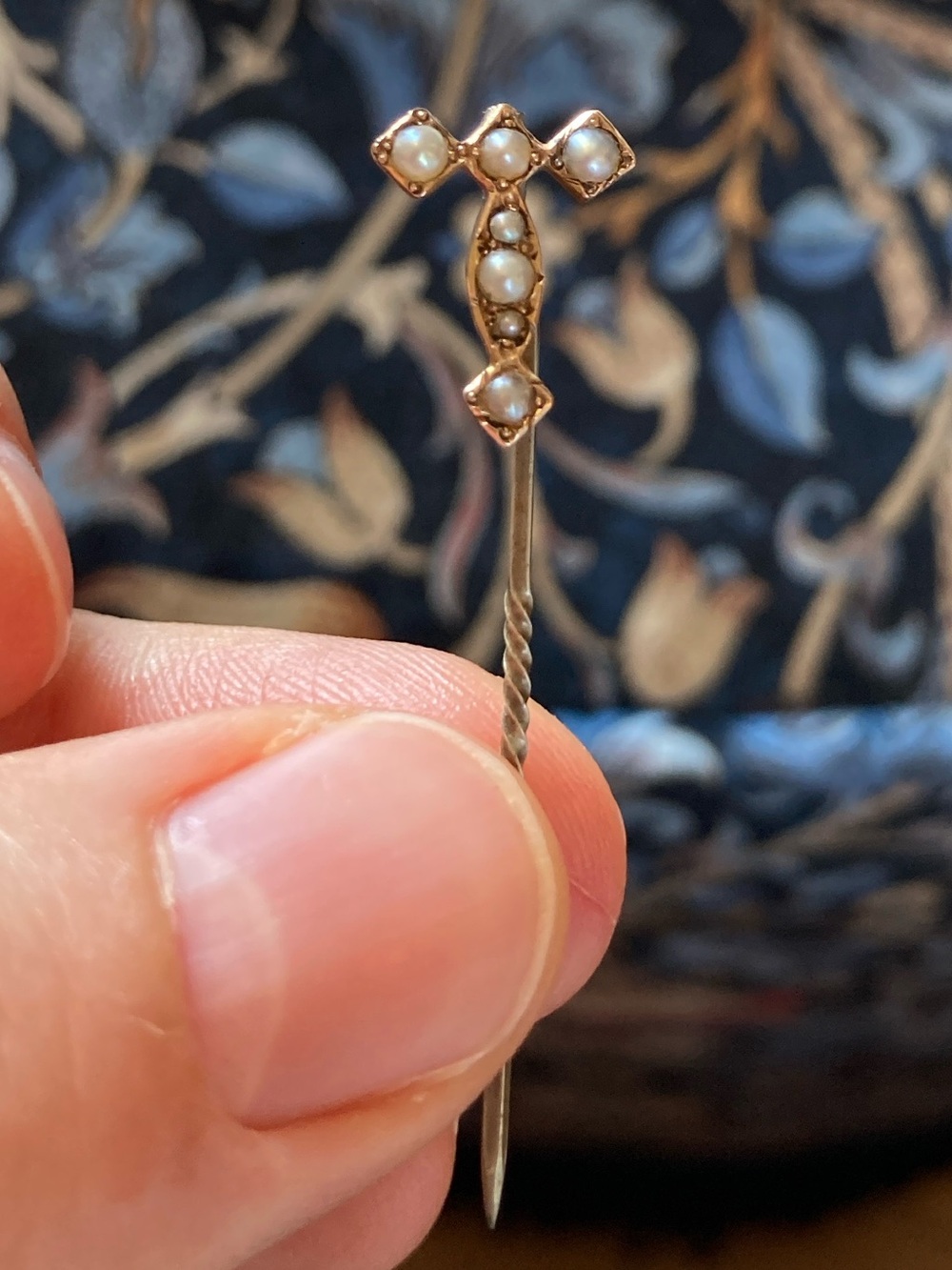 Antique Georgian/Victorian Seed Pearl Cravat Pin/Stick Pin